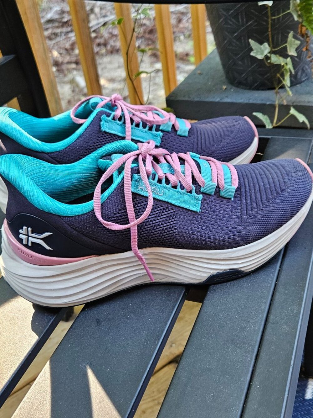 Kuru Atom 2 Women's Night Blue Teal Pink Athletic Walking Sneakers Size 8